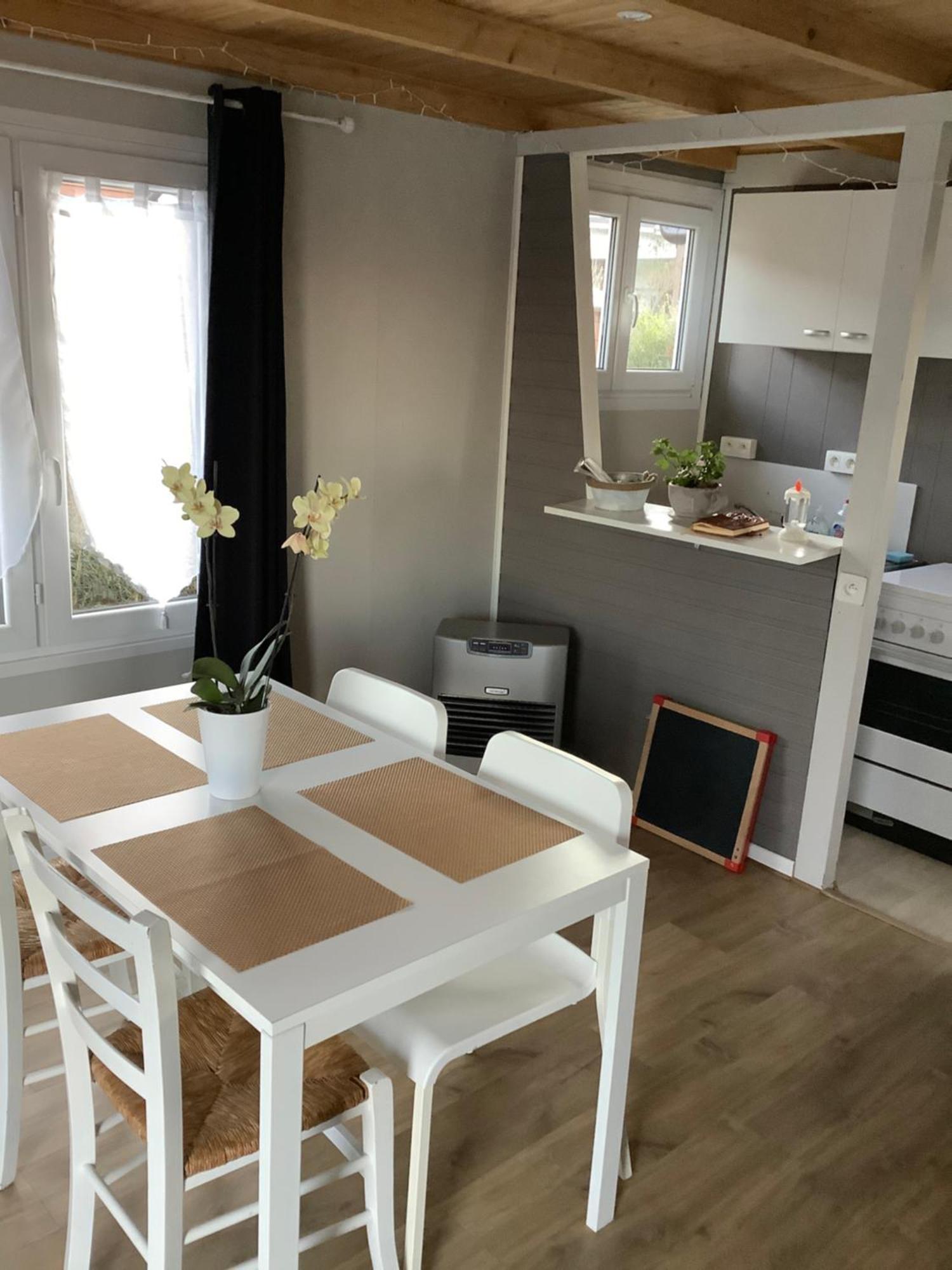 Chalet Charmant Monika Avec Piscine Yvoir ภายนอก รูปภาพ
