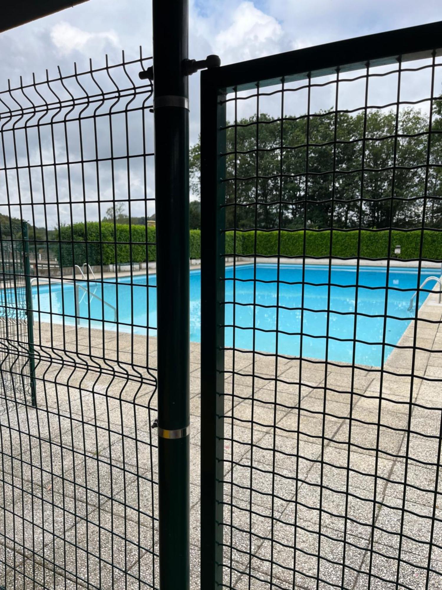 Chalet Charmant Monika Avec Piscine Yvoir ภายนอก รูปภาพ